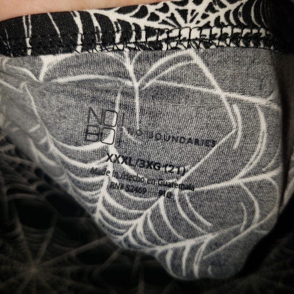 Spiderweb xxxl long sleeve tee shirt Halloween - Picture 2 of 5